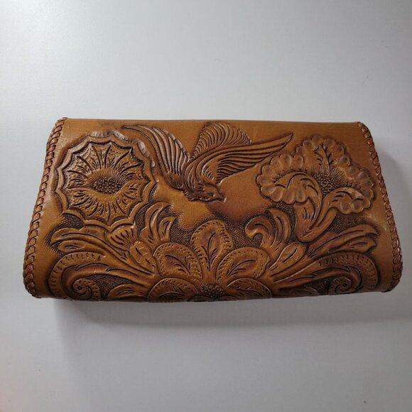 Leather Wallet Etched Vicky Brown Flowers Bird Snap Stitched Edge 9 Inches Wide - Picture 2 of 9
